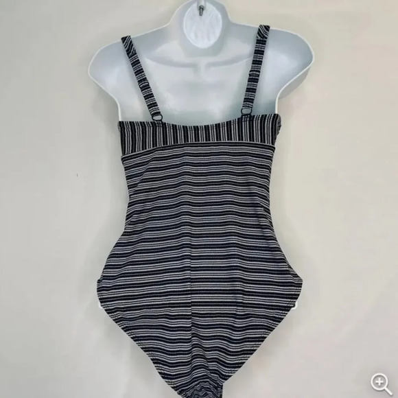 Nip Tuck Navy and white nautical striped Underwire One Piece Swimsuit Size 10 - Picture 14 of 15